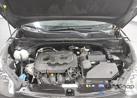 2020 Kia Sportage Lx z USA, uszkodzony, nr VIN KNDPM3AC7L7655653